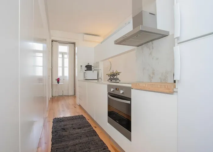 Liiiving In | Bolhao Market Apartamento