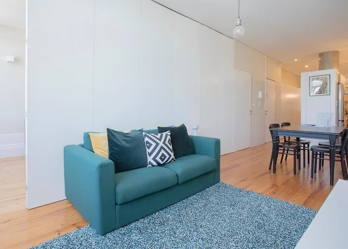 Liiiving In | Bolhao Market Apartamento