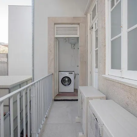 Liiiving In | Bolhao Market Appartamento Oporto