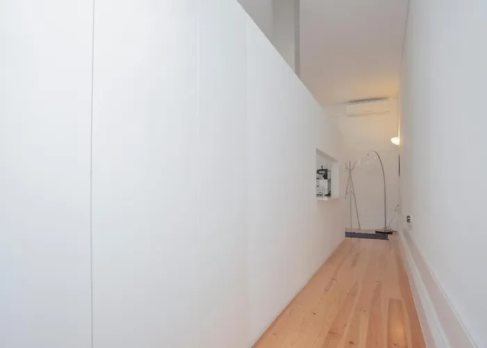 Liiiving In | Bolhao Market