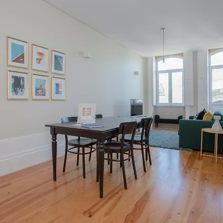 Apartment Liiiving In | Bolhao Market *