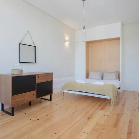 Liiiving In | Bolhao Market Apartment Porto