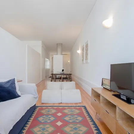 Liiiving In | Bolhao Market Apartment